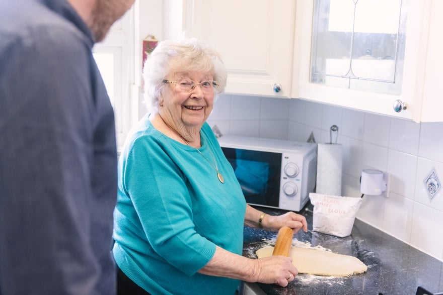 Baking & cooking as activities for elderly people